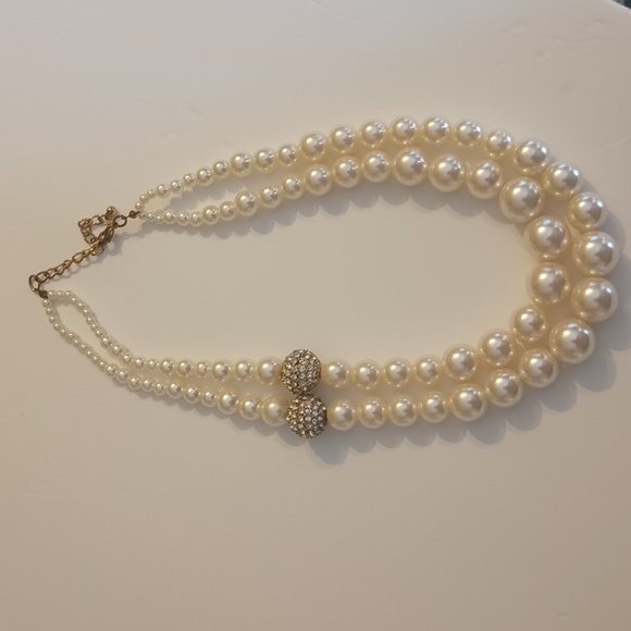 Faux Pearl Necklace - Picture 4 of 4